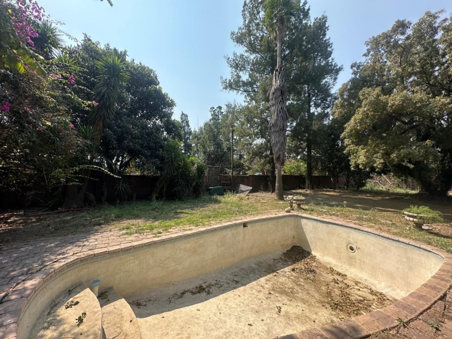 3 Bedroom Property for Sale in De Kroon A H North West